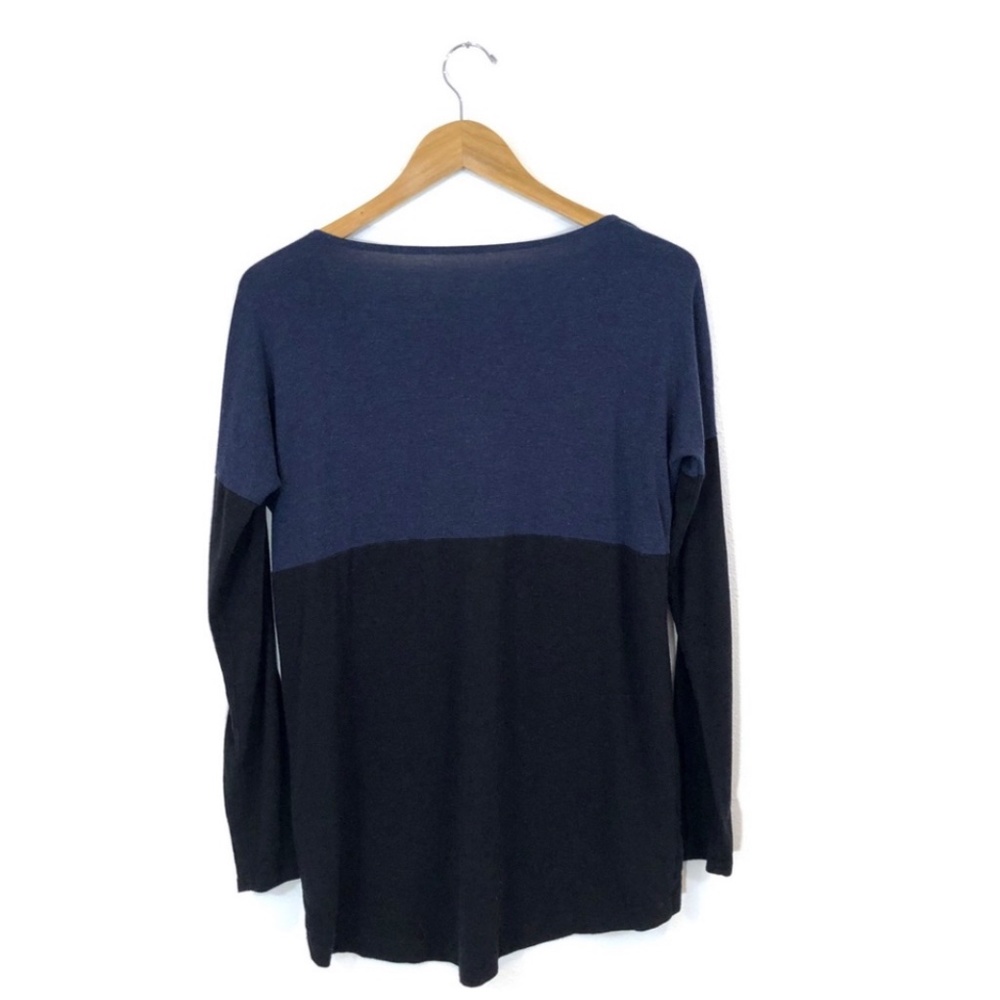 ALO Yoga Aura Colorblock Blue and Black Loose Fitting Loungewear Top - Small